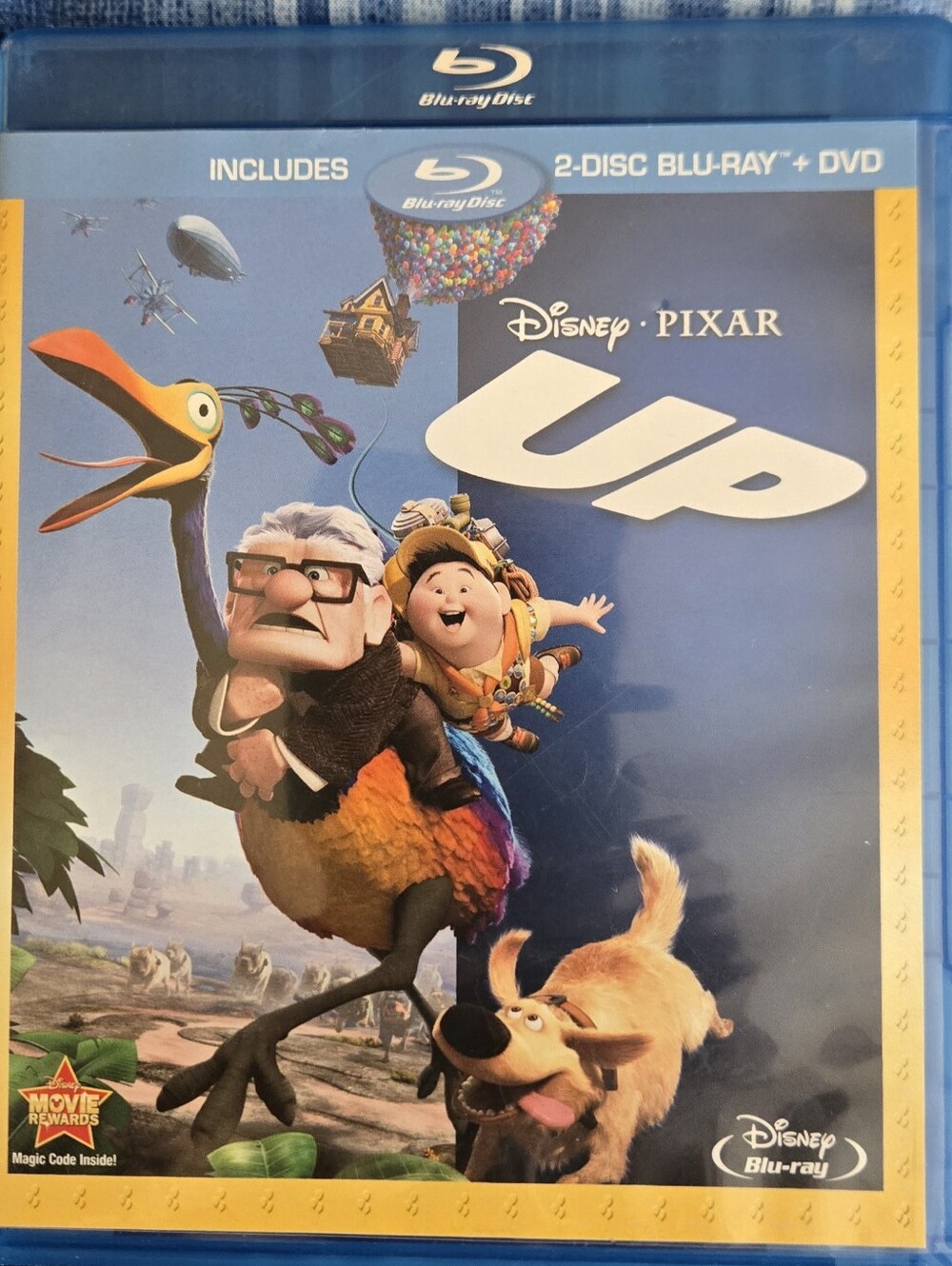 UP (Blu-ray + DVD) - Blue